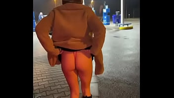 Busties girl in the neighborhood