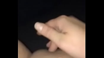 Girl pleasure herself