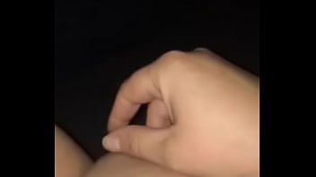 Girl pleasure herself
