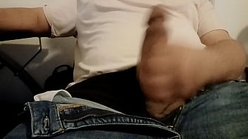 Solo sometimes cuming between classes