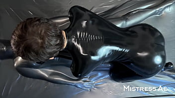 Mistressae and shannon the vac bed