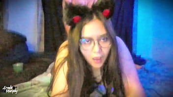 Soy una gata muy puta que le encanta tener la verga adentro