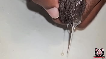 Pra quem tem sede de mijo #mijo #piss #fetiche #fetish #uncut