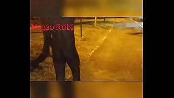 Uma caminhada pela praça um dia normal rs