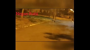 Uma caminhada pela praça um dia normal rs