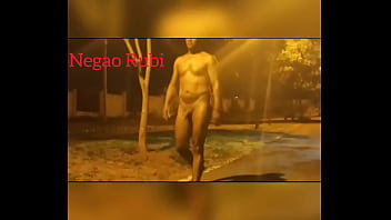 Uma caminhada pela praça um dia normal rs