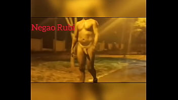 Uma caminhada pela praça um dia normal rs