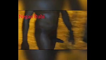 Uma caminhada pela praça um dia normal rs