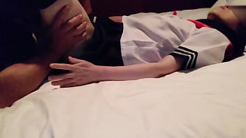 セーラー服の女の子に中出し　素人撮影　コスプレ　フェラ　クンニ　手マン