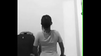 Gata safada rebolando gostoso 1