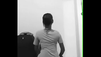 Gata safada rebolando gostoso 1