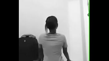 Gata safada rebolando gostoso 1