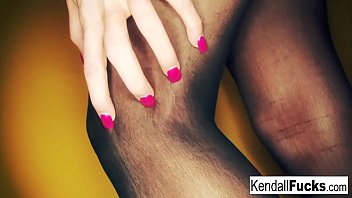 Brunette babe loves herself