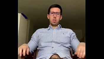 Just arrived from work anyone makes me a relax massage more content here ⬇️