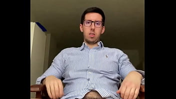 Just arrived from work anyone makes me a relax massage more content here ⬇️