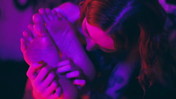 Sub girl with big feet locked to spreader bar for the pleasure of her goddess