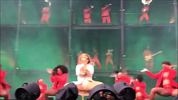 Sexy tribute to queen b