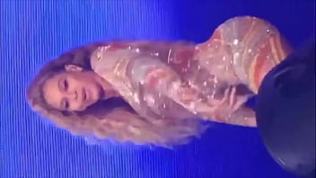 Sexy tribute to queen b