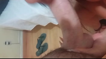 Pau gigante tinha o fetiche de gozar na espanhola