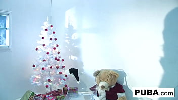 Brunette babe is so fucking hotv