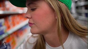 Wisconsin tiff quit porn to work at dollar tree only to still end up on her knees for pay