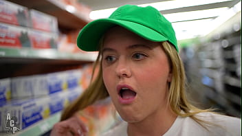 Wisconsin tiff quit porn to work at dollar tree only to still end up on her knees for pay