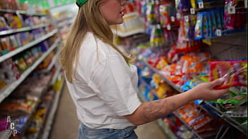 Wisconsin tiff quit porn to work at dollar tree only to still end up on her knees for pay