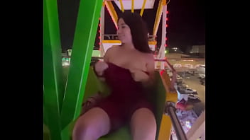 Me enseña las tetotas ricas