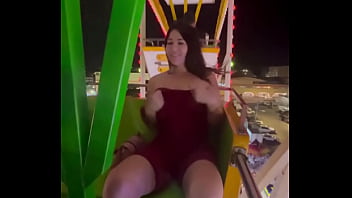 Me enseña las tetotas ricas