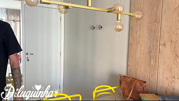 Depois da balada os dois mc de funk arrastou uma cacheada e outra magrinha tatuada pra levar pirocada na buceta e cuzinho