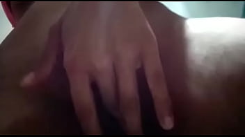 Amiga se masturba para mí