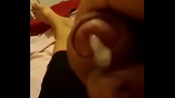 Caminhoneiro gozando gostoso no hotel