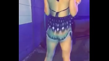 Shaking her ass for