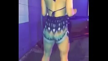 Shaking Her Ass For thumbnail