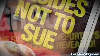 Gushing dyke enjoying threeway with teens