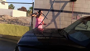 Nadia capri gets picked up by a car wash customer