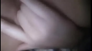 Se metendo o dedo pra seu namorado