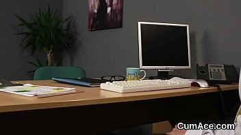 Sexy looker gets cumshot on her face swallowing all the load