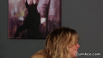 Sexy looker gets cumshot on her face swallowing all the load