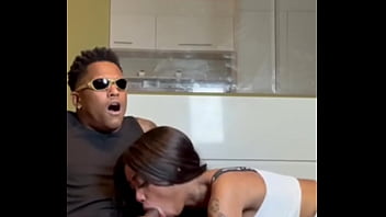 Me acabo na rola do negão toda vez que ele me visita