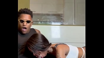 Me acabo na rola do negão toda vez que ele me visita