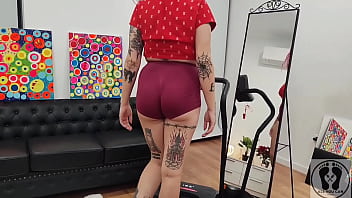 Treadmill chubby girl exersices short tights big ass