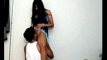 Desi Girl Licked In Standing Position By Bf thumbnail