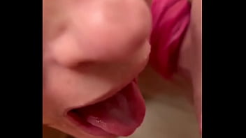 Fiquei esperando por isso o tempo todo hora de dividir o leitinho novinha