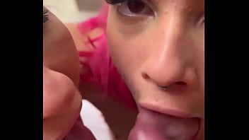 Fiquei esperando por isso o tempo todo hora de dividir o leitinho novinha