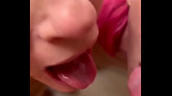 Fiquei esperando por isso o tempo todo hora de dividir o leitinho novinha