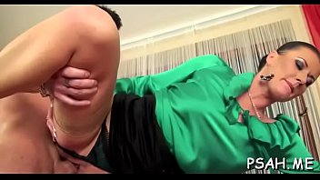 Girl shows off her hot legs