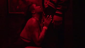 I think i need to go find fix met the sexy gogofukme3x in the lobby