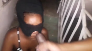 Deu até o cuzinho a puta