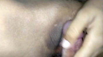 เสียวหีเมื่อถูกควยถูเม็ดแตดสาวสวย